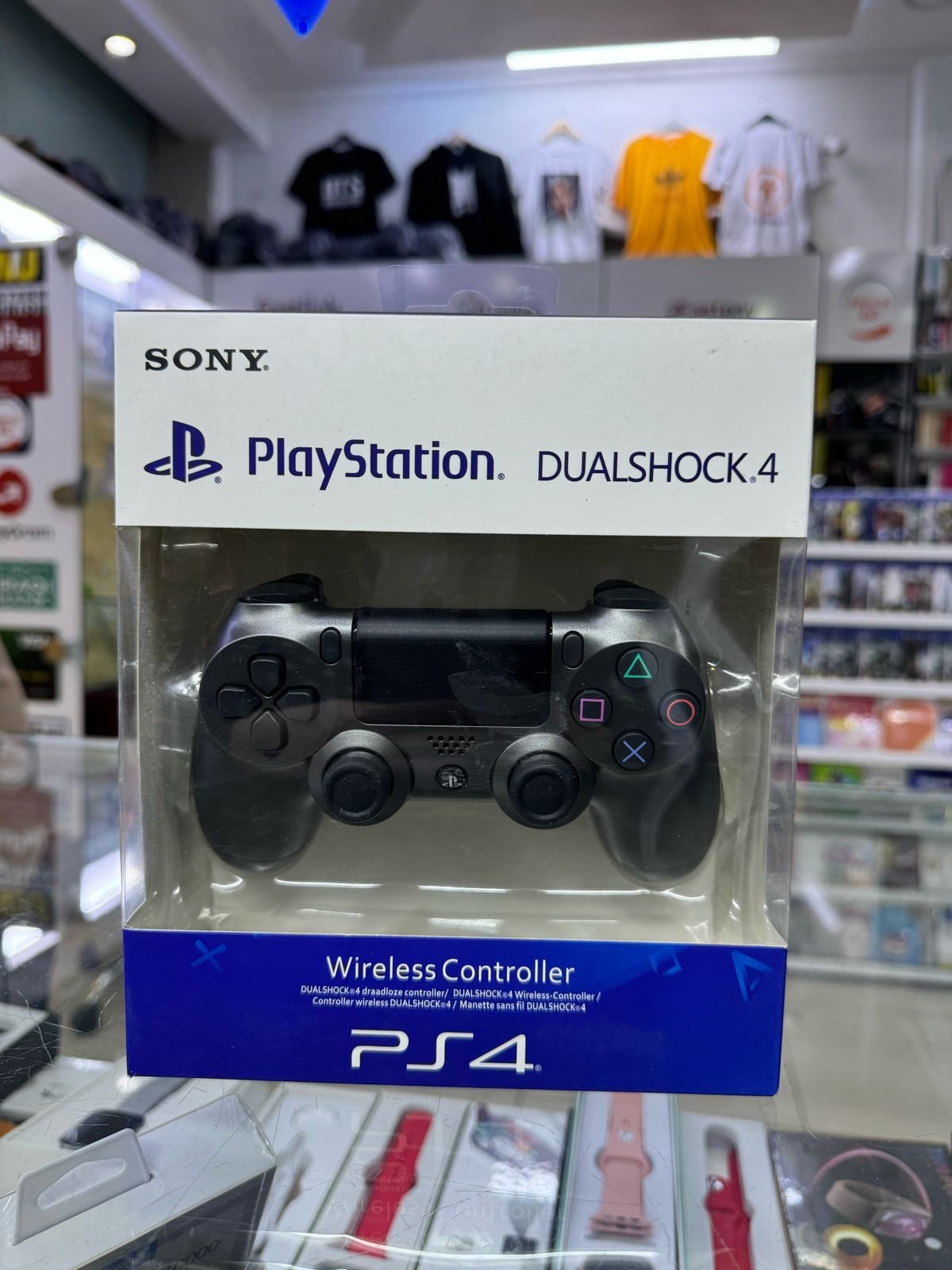dbccb3f1-fa64-4d9f-8915-50ded9a05869.jpeg PlayStation controller - الصورة 1